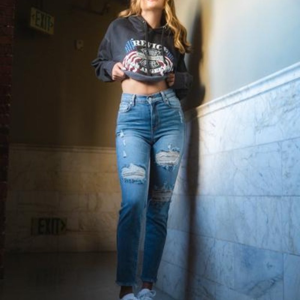 NWT Revice Uptown  Highrise Roadtrip Jeans Size 24
